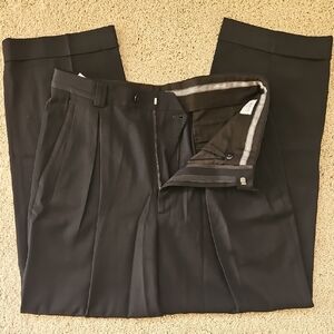 Armani Collezioni Men’s Black Pleated Dress Pants